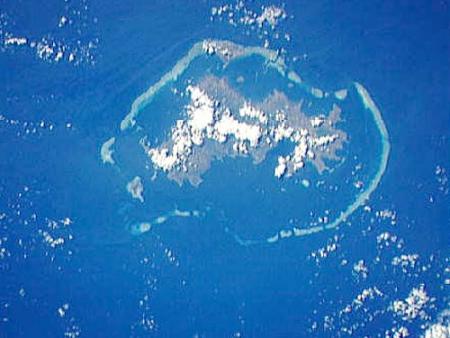 A l'entr&eacute;e du canal du Mozambique, on d&eacute;couvre :MAYOTTE (976)!